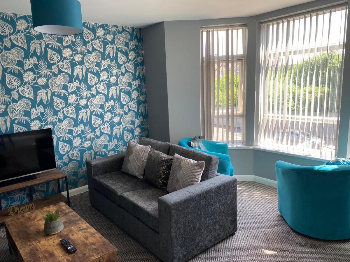 Blackpool Sleepover Apartment 4 Free Parking Sleeps 6 ภายนอก รูปภาพ