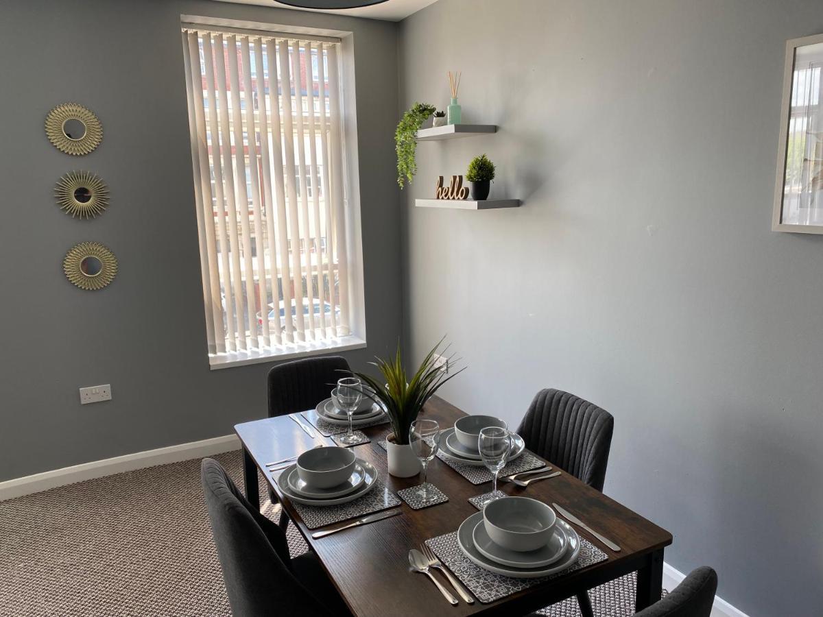 Blackpool Sleepover Apartment 4 Free Parking Sleeps 6 ภายนอก รูปภาพ